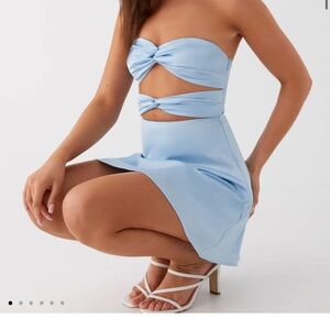 Elegant Light Blue Strapless Dress